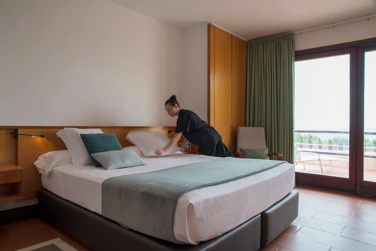 Minibar, in-room safe, desk, soundproofing