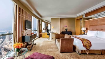1 bedroom, minibar, in-room safe, desk