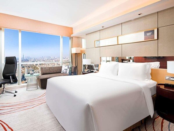 Superior Room, 1 King Bed, City View