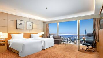 1 bedroom, minibar, in-room safe, desk
