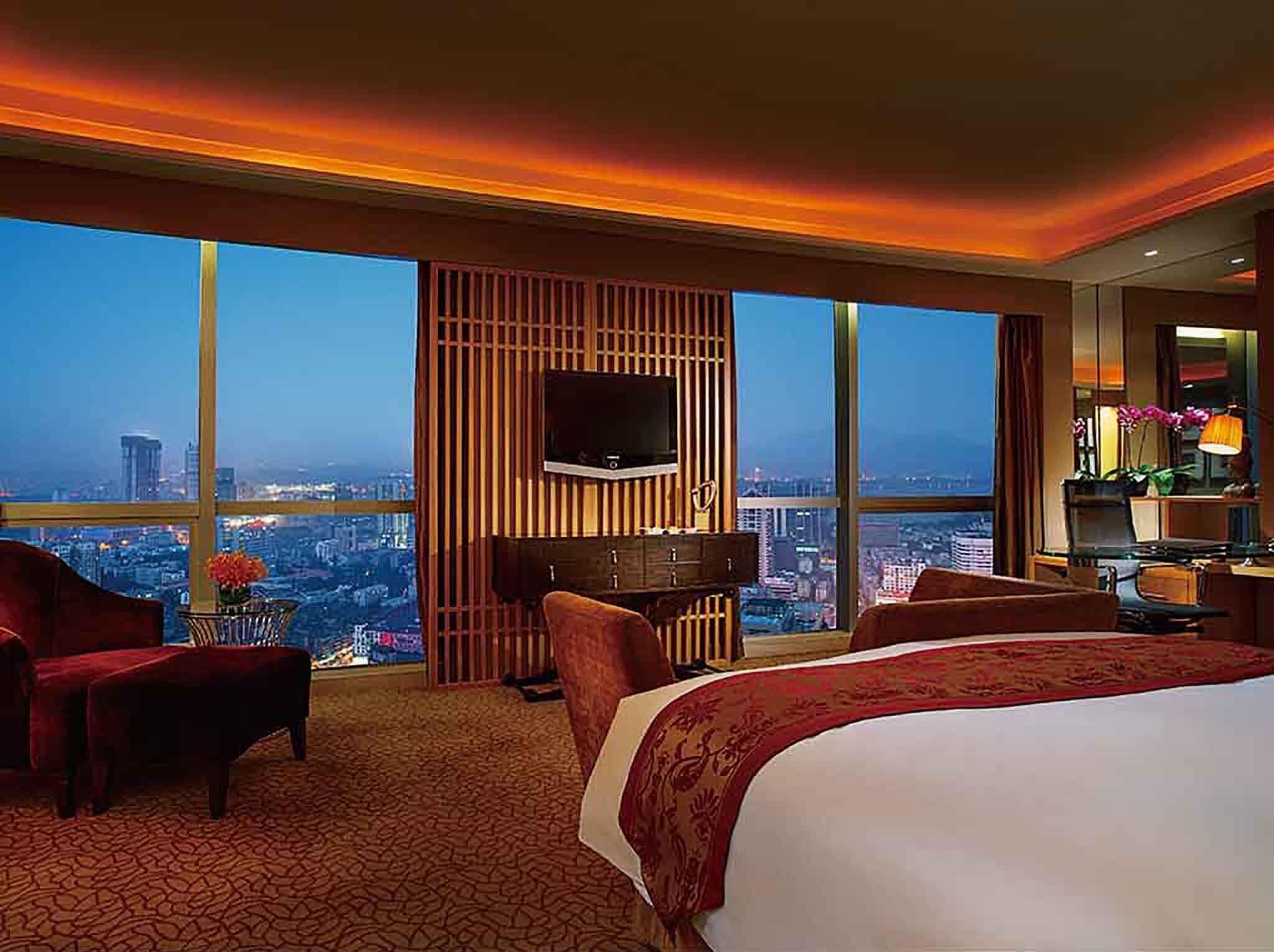 Minibar, in-room safe, desk, soundproofing