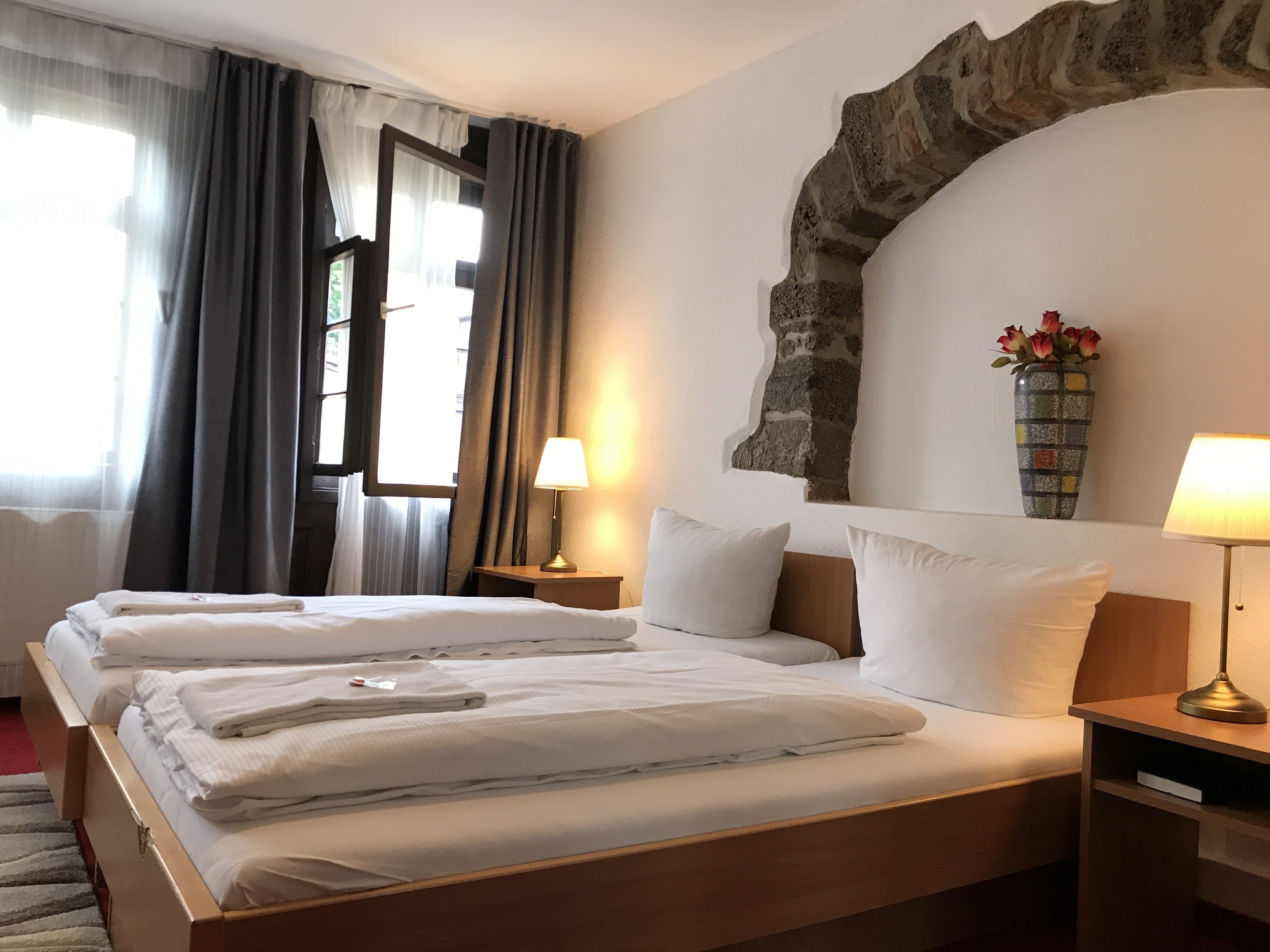 Double Room | 1 bedroom, Select Comfort beds, desk, iron/ironing board