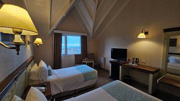 Chambre Standard avec lits jumeaux, 2 lits une place | Vue de la chambre