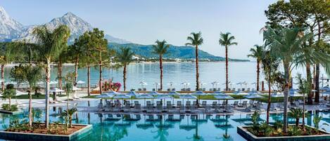 Indoor pool, outdoor pool