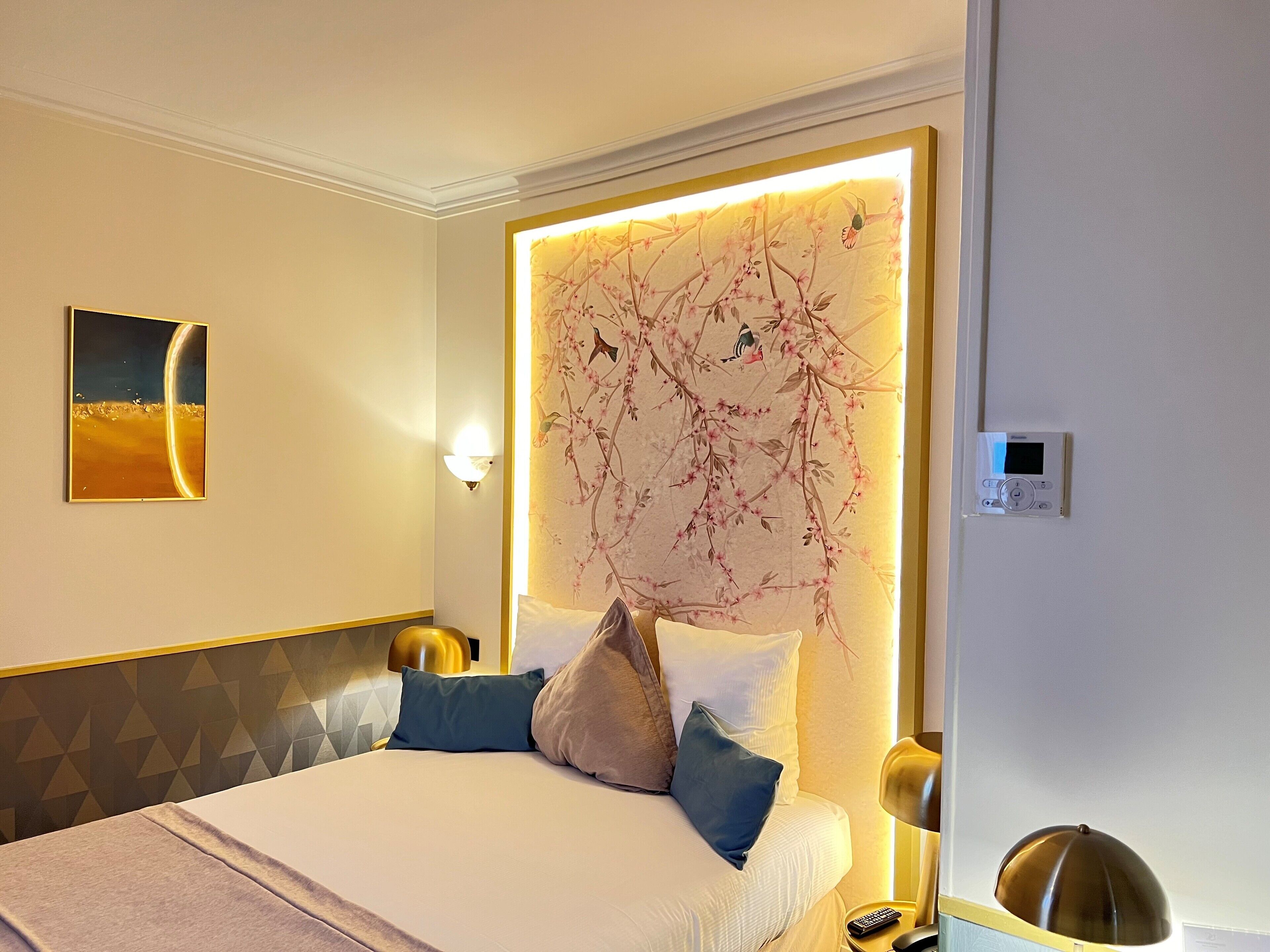 double room (access by stairs 6th floor) | 1 bedroom, in-room safe, desk, laptop workspace