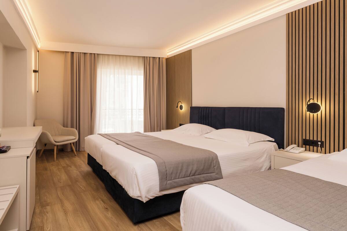 三人房, 山景 | 意大利 Frette 床單、高級寢具、Tempur-Pedic 床墊、迷你吧