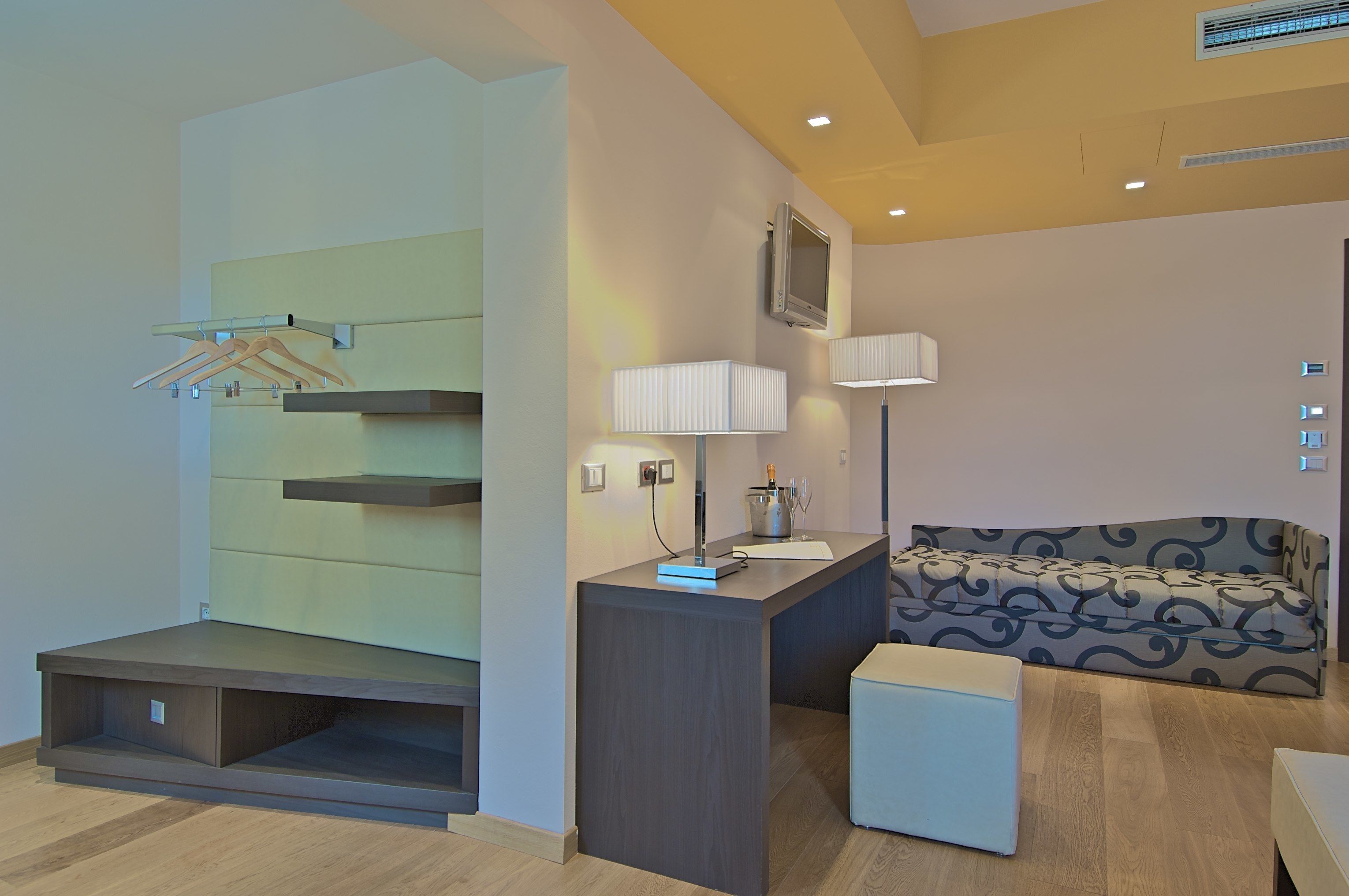 down duvets, minibar, in-room safe, desk