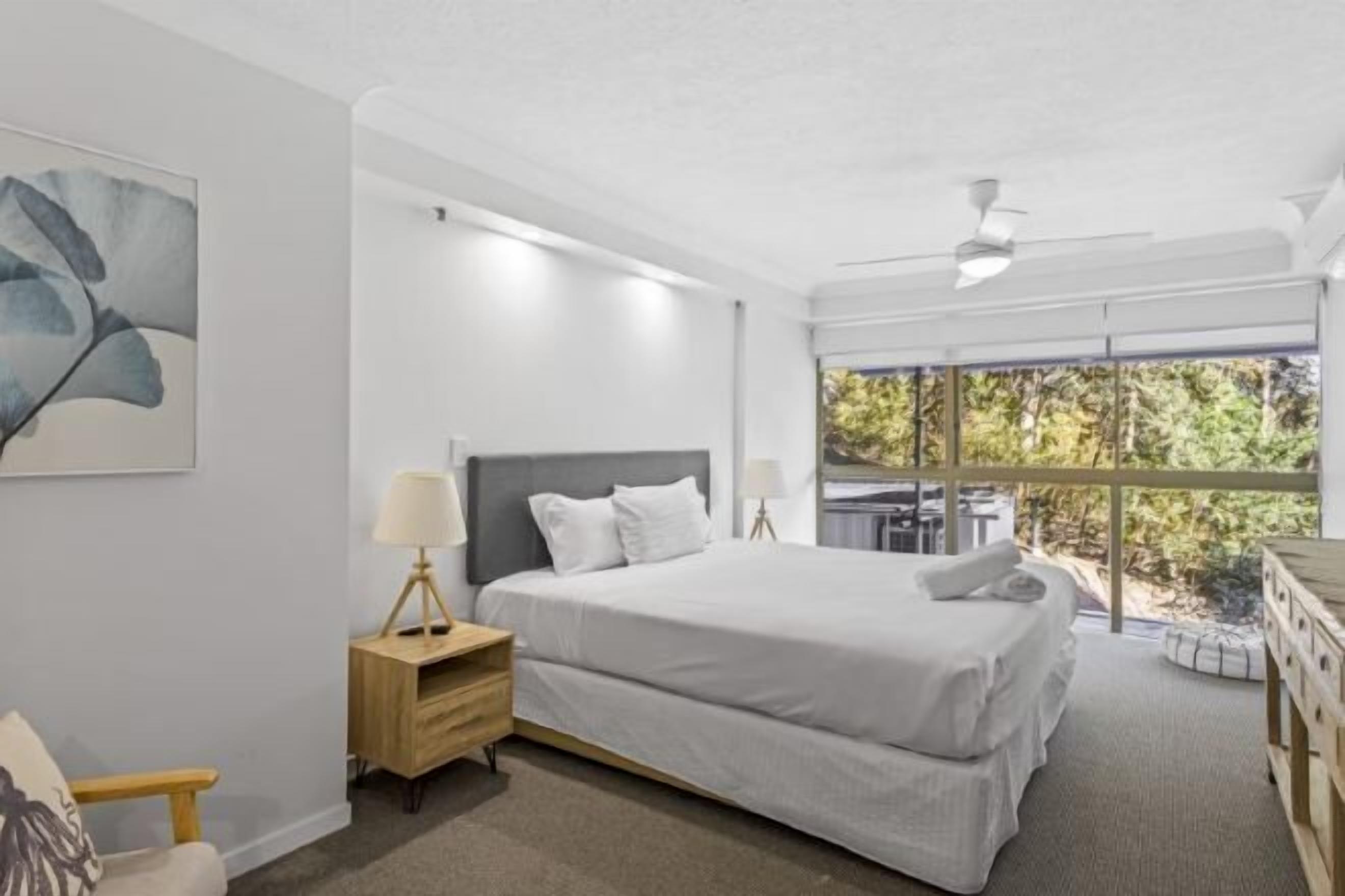 오리/거위털 이불, 각각 다른 스타일의 인테리어, 각각 다르게 가구 비치, 책상