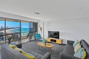 羽绒被、特色装修、特色家居、办公桌