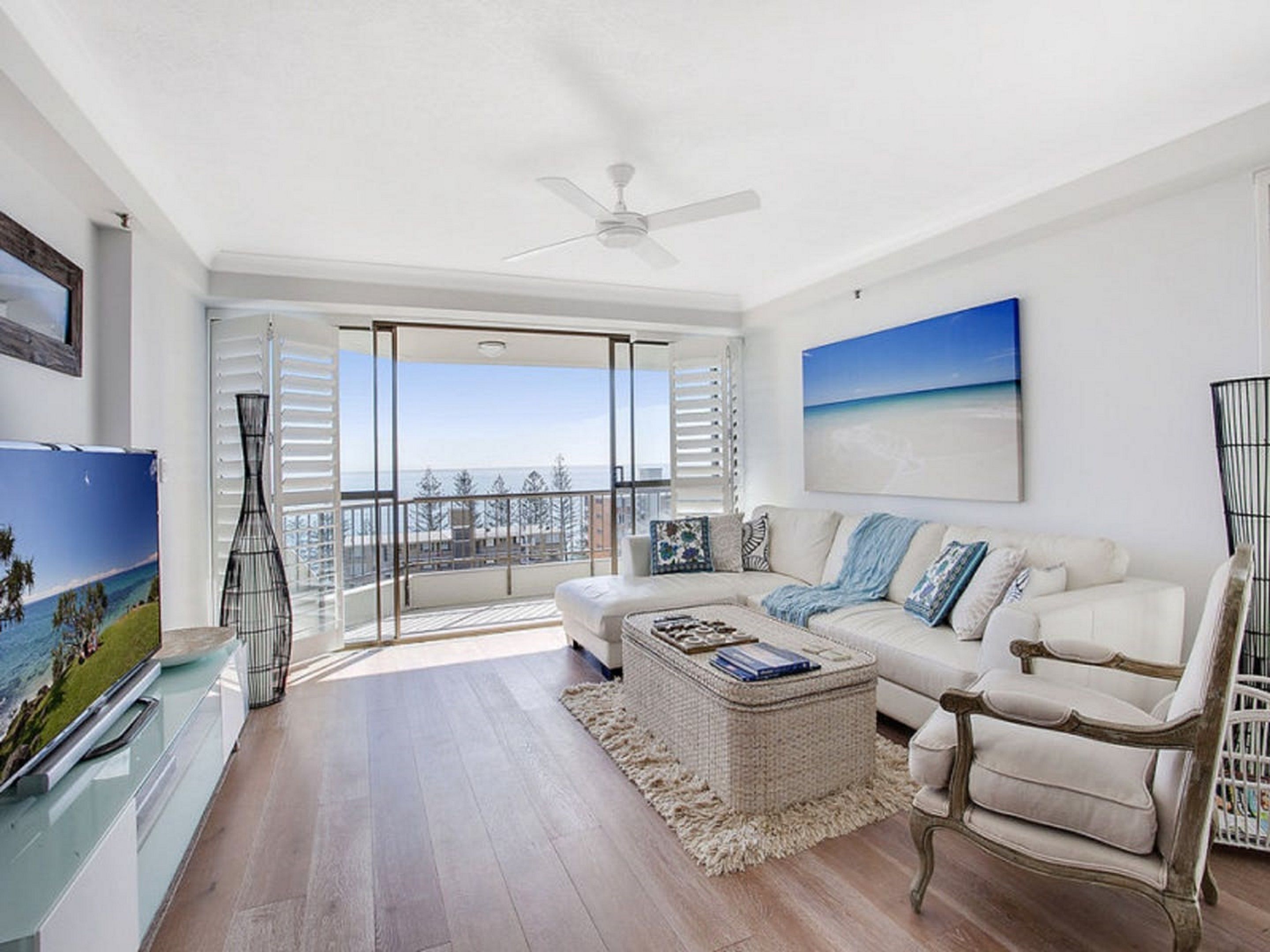 Gemini Court Holiday Apartments — image 9