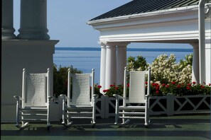 Terrace/patio - Grand Hotel (Mackinac Island)
