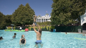 Outdoor pool - Grand Hotel (Mackinac Island)