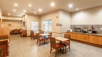 Free buffet breakfast on weekends
