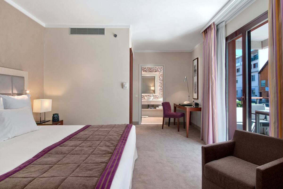 Literie de qualité supérieure, minibar, coffres-forts dans les chambres