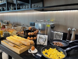 Daily buffet breakfast (EUR 13.50 per person)