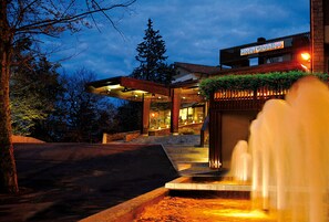 Fasade – kveld/natt