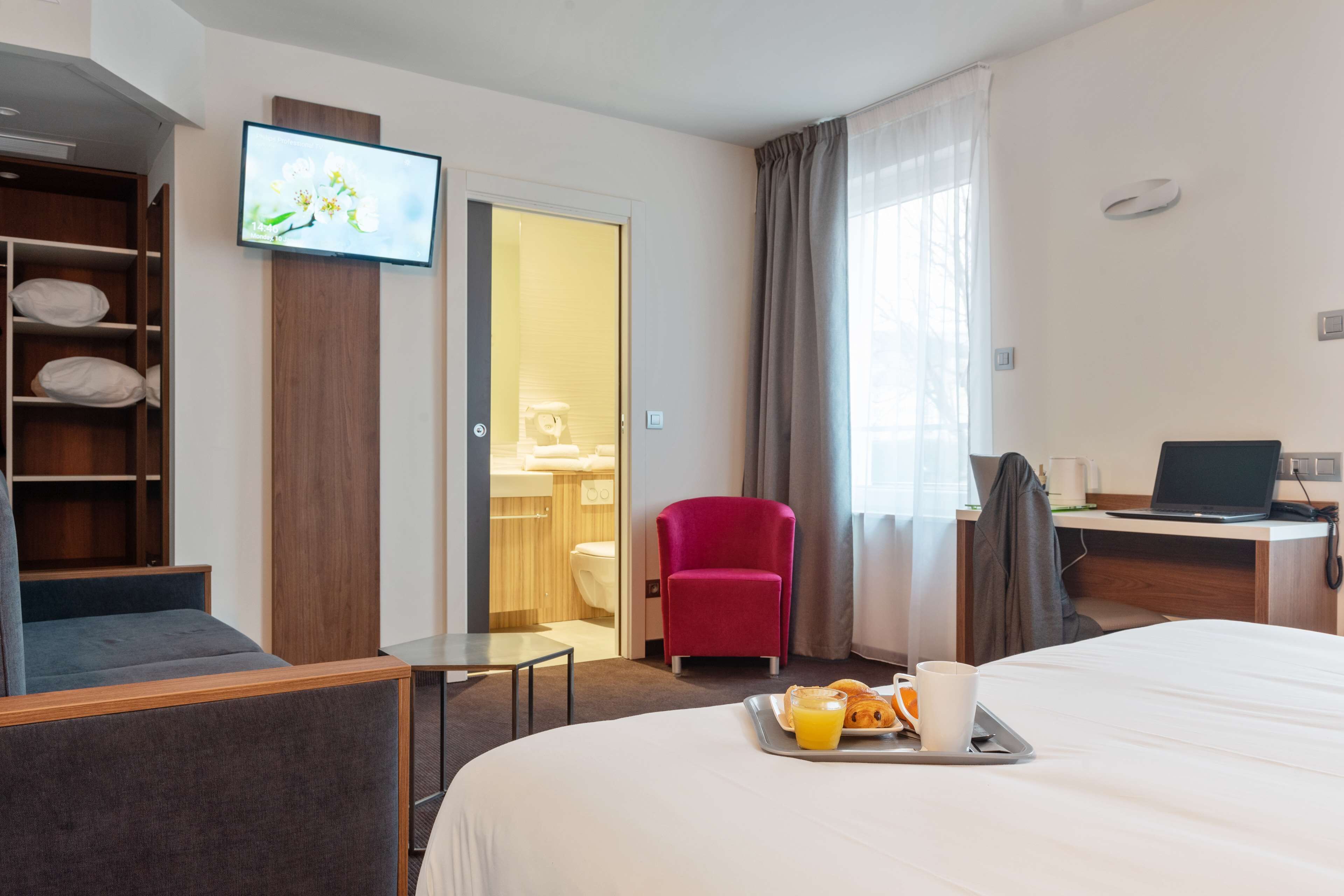 Quarto superior, 2 camas de solteiro | Cortinas blackout, quartos à prova de som, berços grátis