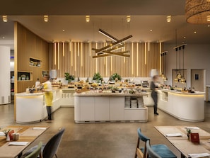 Daily buffet breakfast (EUR 21 per person) - Novotel Bucharest City Centre (Bucharest)