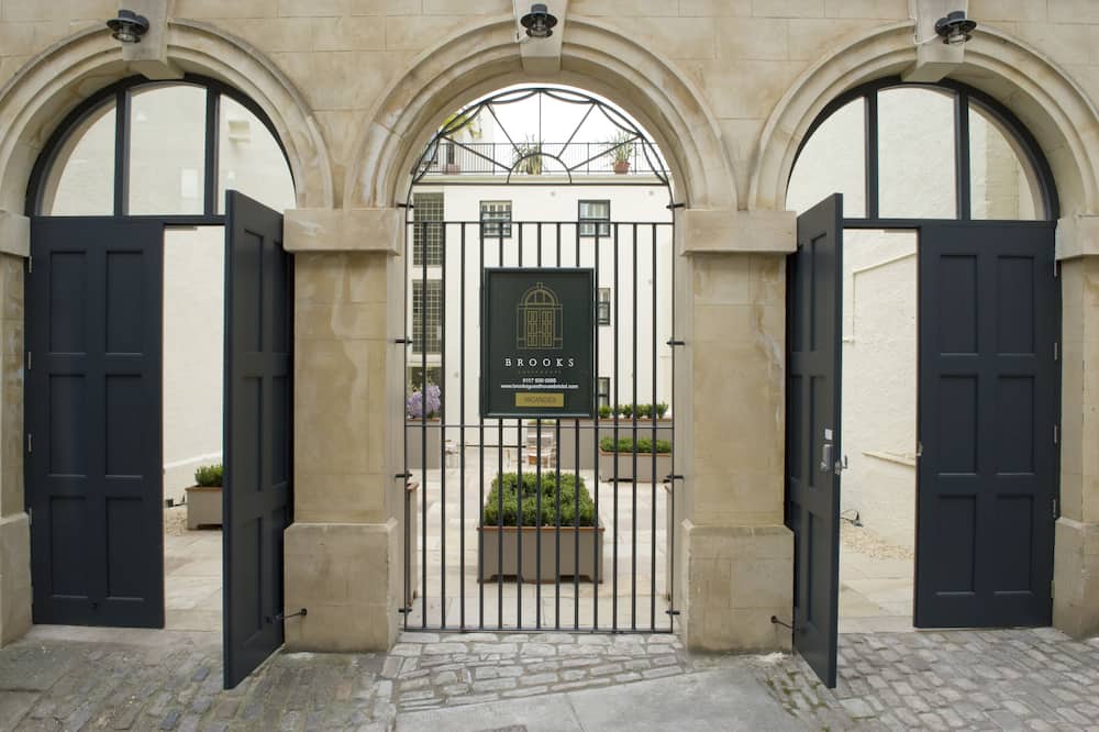 Brooks Guesthouse Bristol - Ashley Down