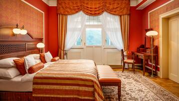 Junior Suite (Wellness and Fitness access) | Minibar, in-room safe, desk, laptop workspace