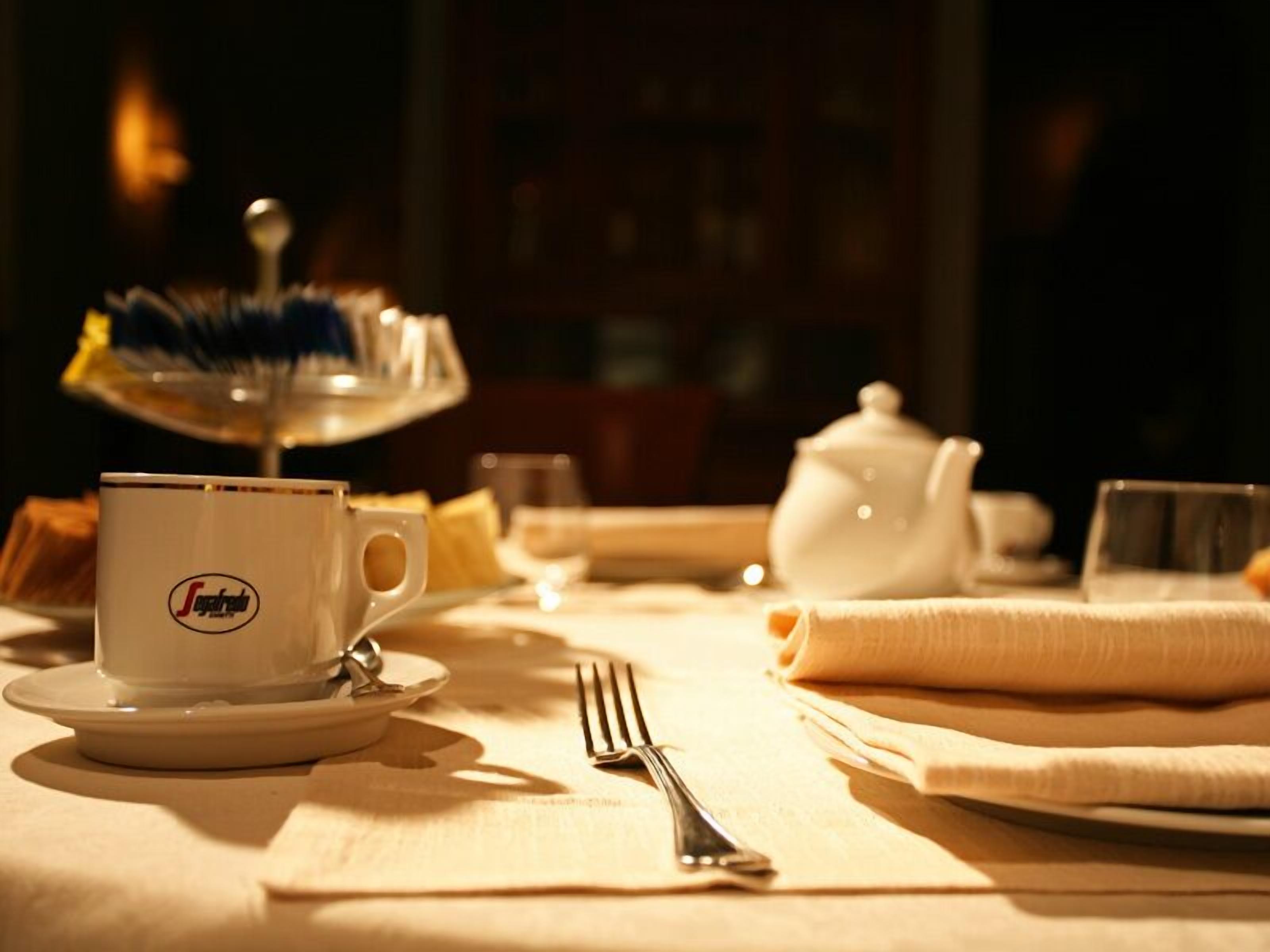 lunch and dinner served, local cuisine