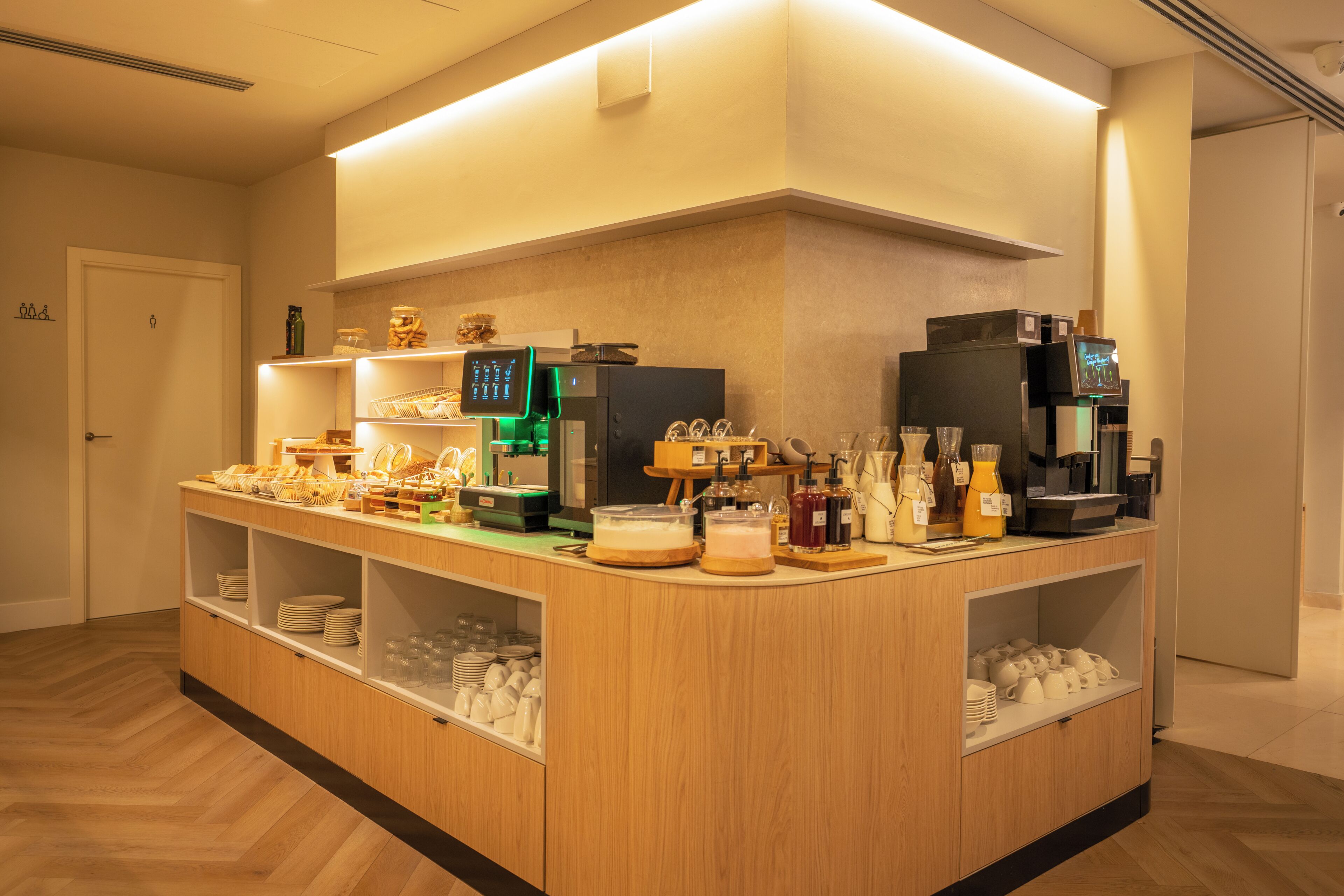 Daily buffet breakfast for a fee