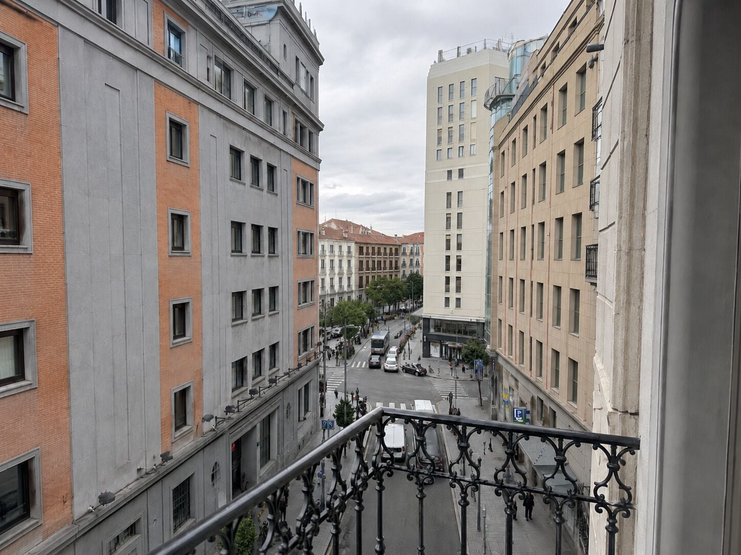 Standard Double Room | Street view