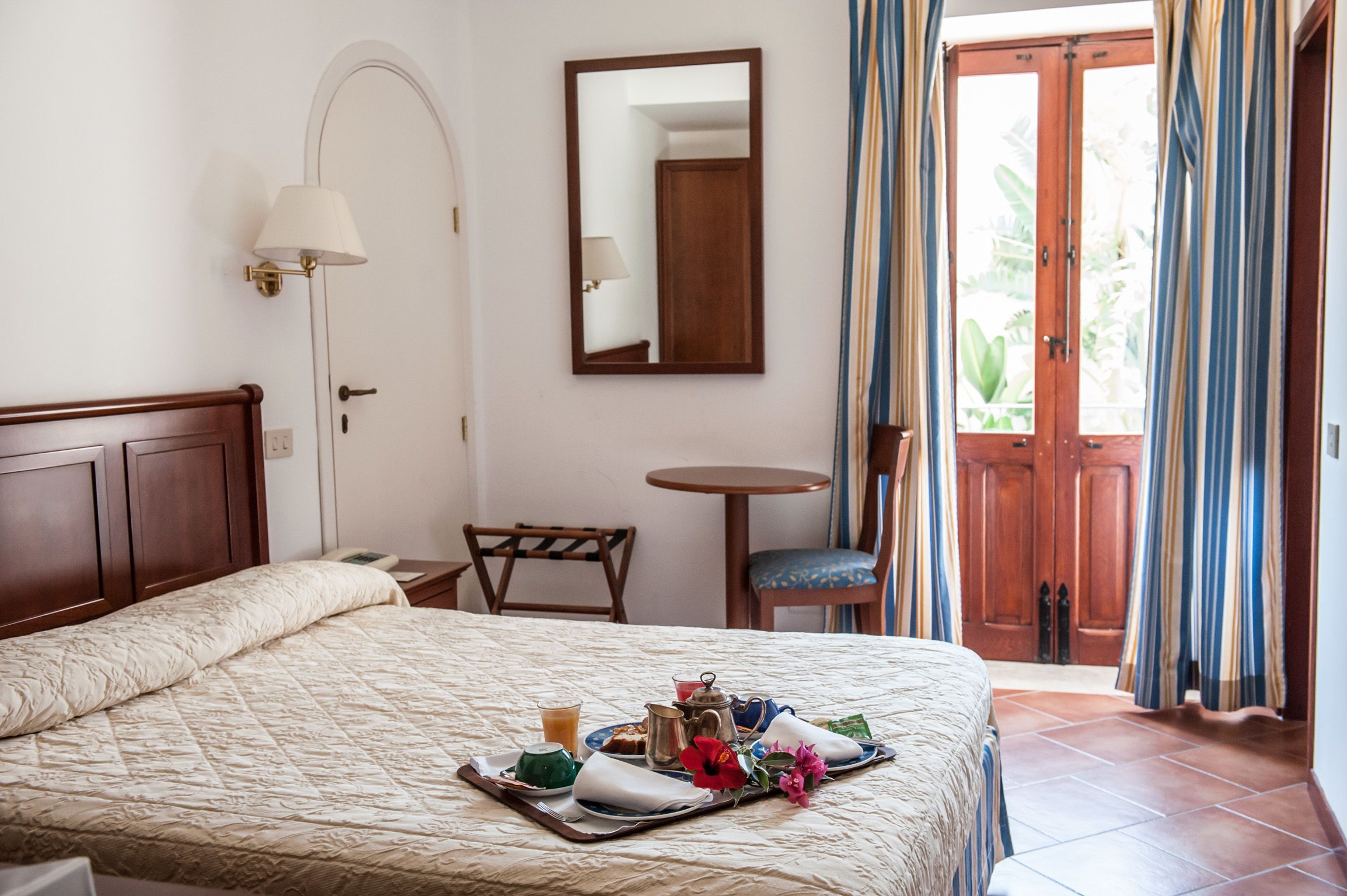 Room service – dining