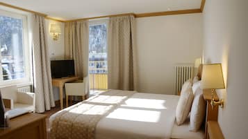 Doppia Deluxe | Biancheria da letto di alta qualità, materassi a doppio strato, minibar