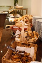 Daily buffet breakfast (EUR 17 per person)