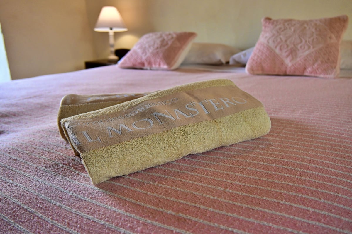 In-room safe, individually furnished, desk, cots/infant beds