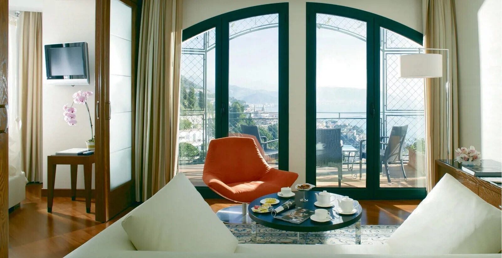 Seiren Golden Suite Sea View | Frette Italian sheets, premium bedding, minibar, in-room safe