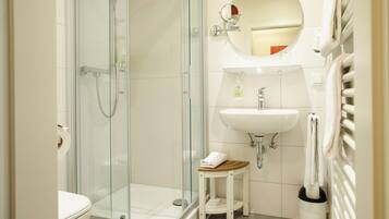 Doppelzimmer | Kostenloses WLAN, Bettwäsche