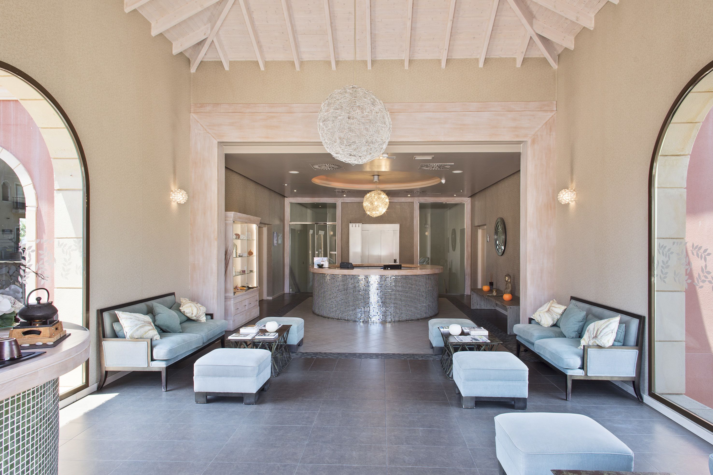 couples treatment room(s), body treatments, sports massages, massages