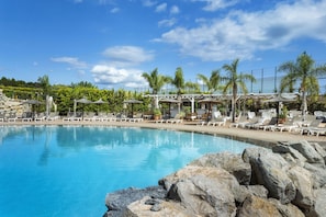 Poolside bar - Melia Villaitana (Benidorm)
