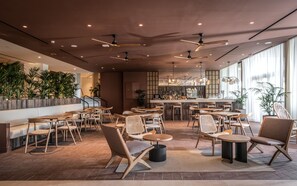 5 restaurants, breakfast, lunch, dinner served; Mediterranean cuisine