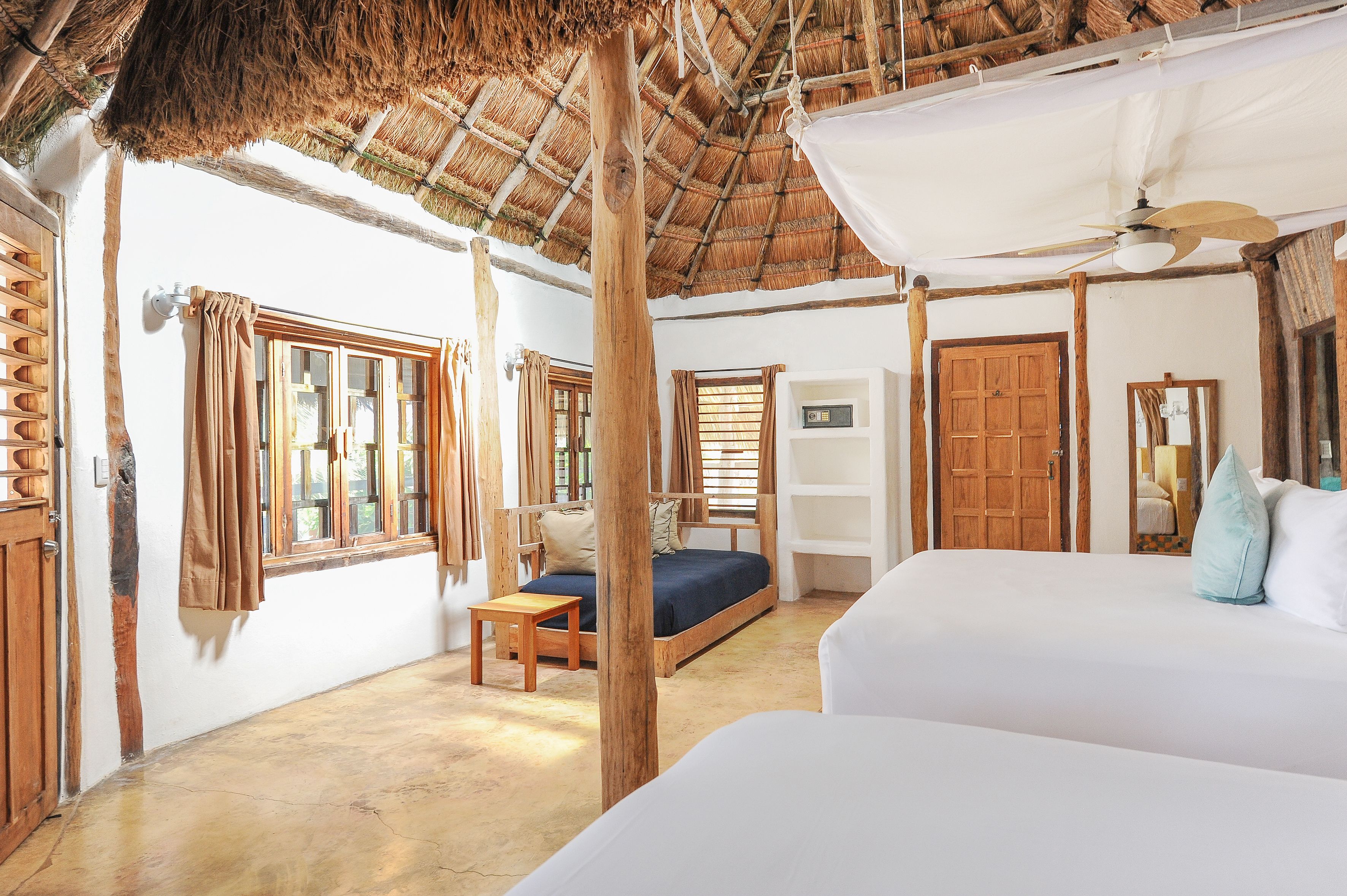 signature room, ocean view, poolside (upper floor) | living area