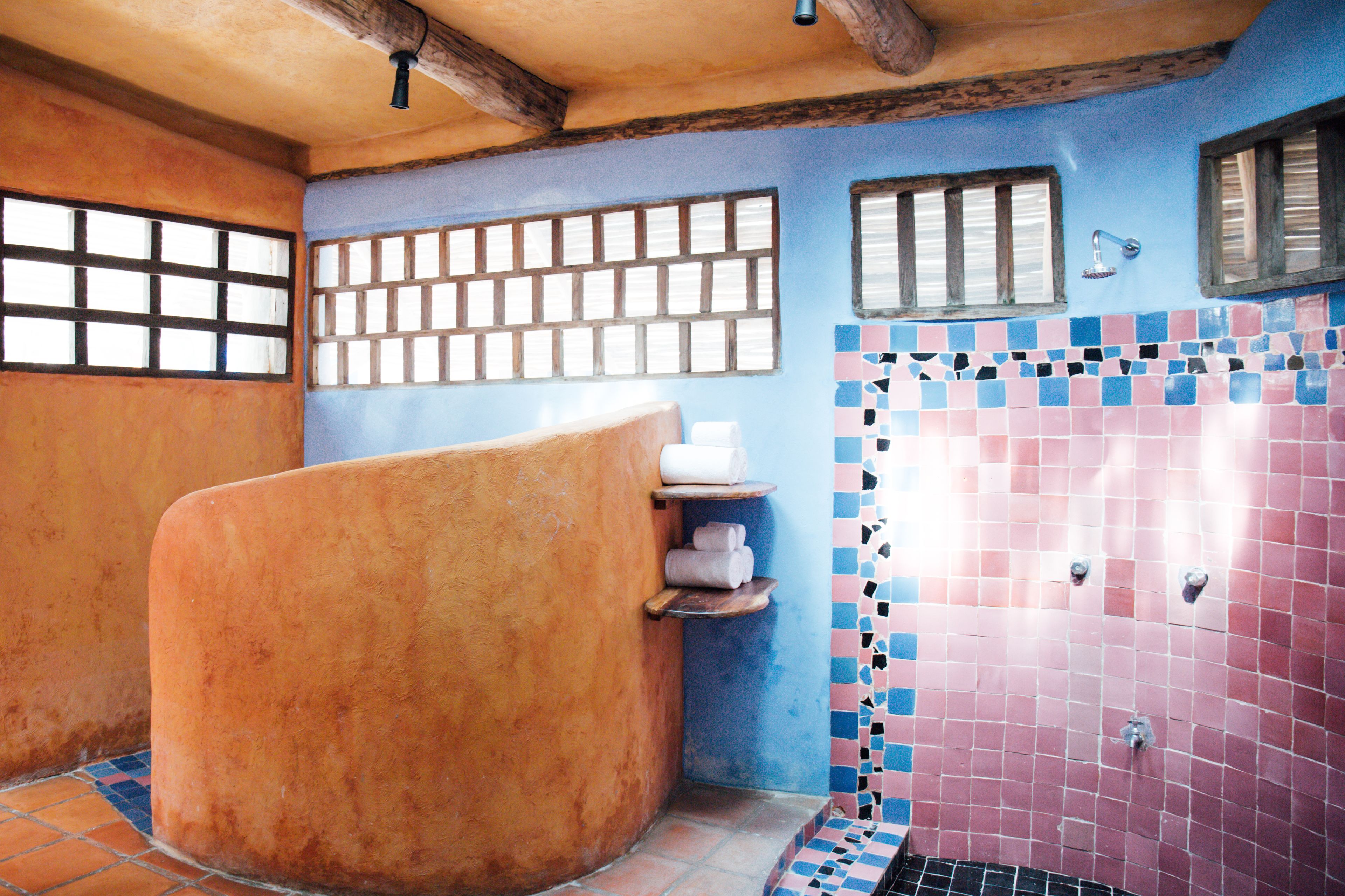 family room, garden view, beachside | bathroom | shower, free toiletries, towels