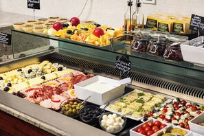 Gratis morgenmadsbuffet hver dag