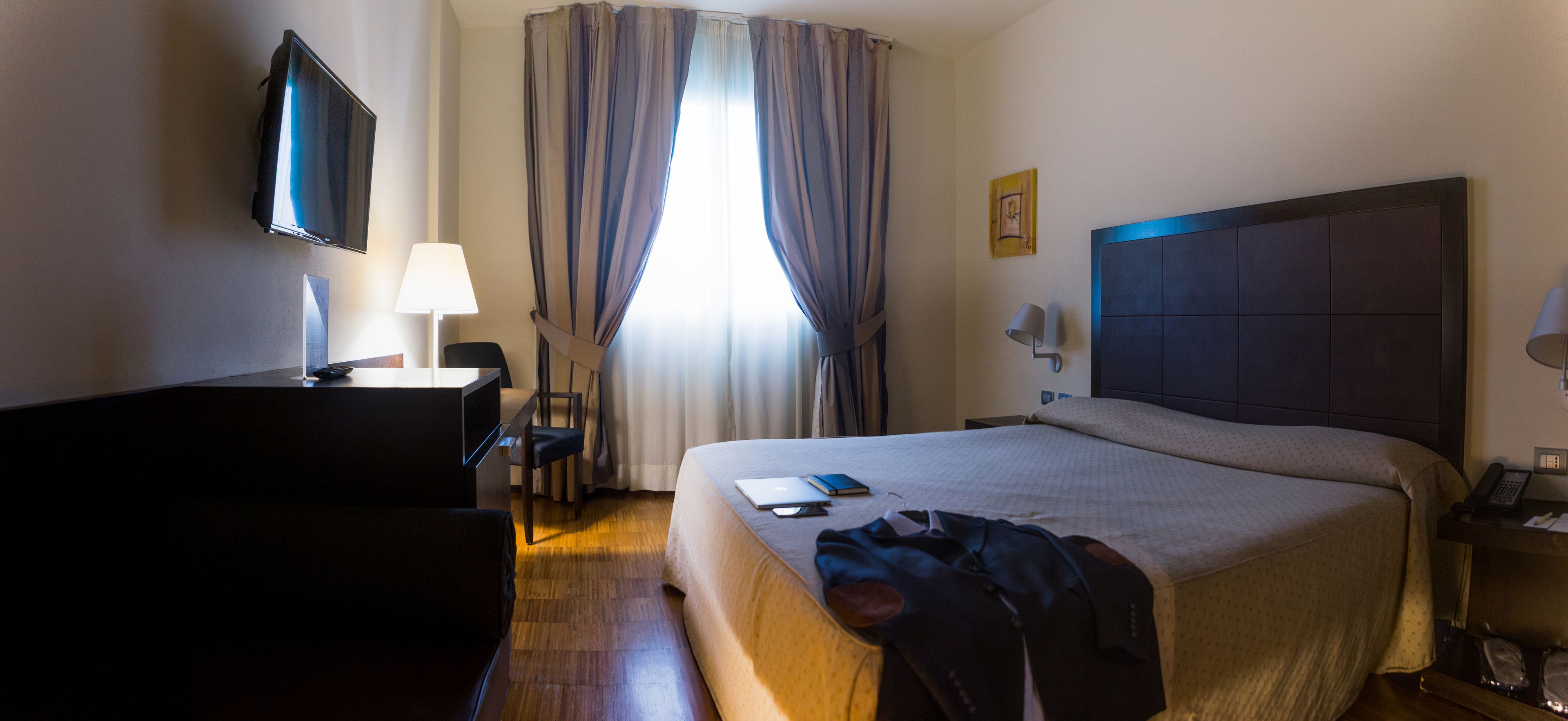 minibar, in-room safe, desk, soundproofing