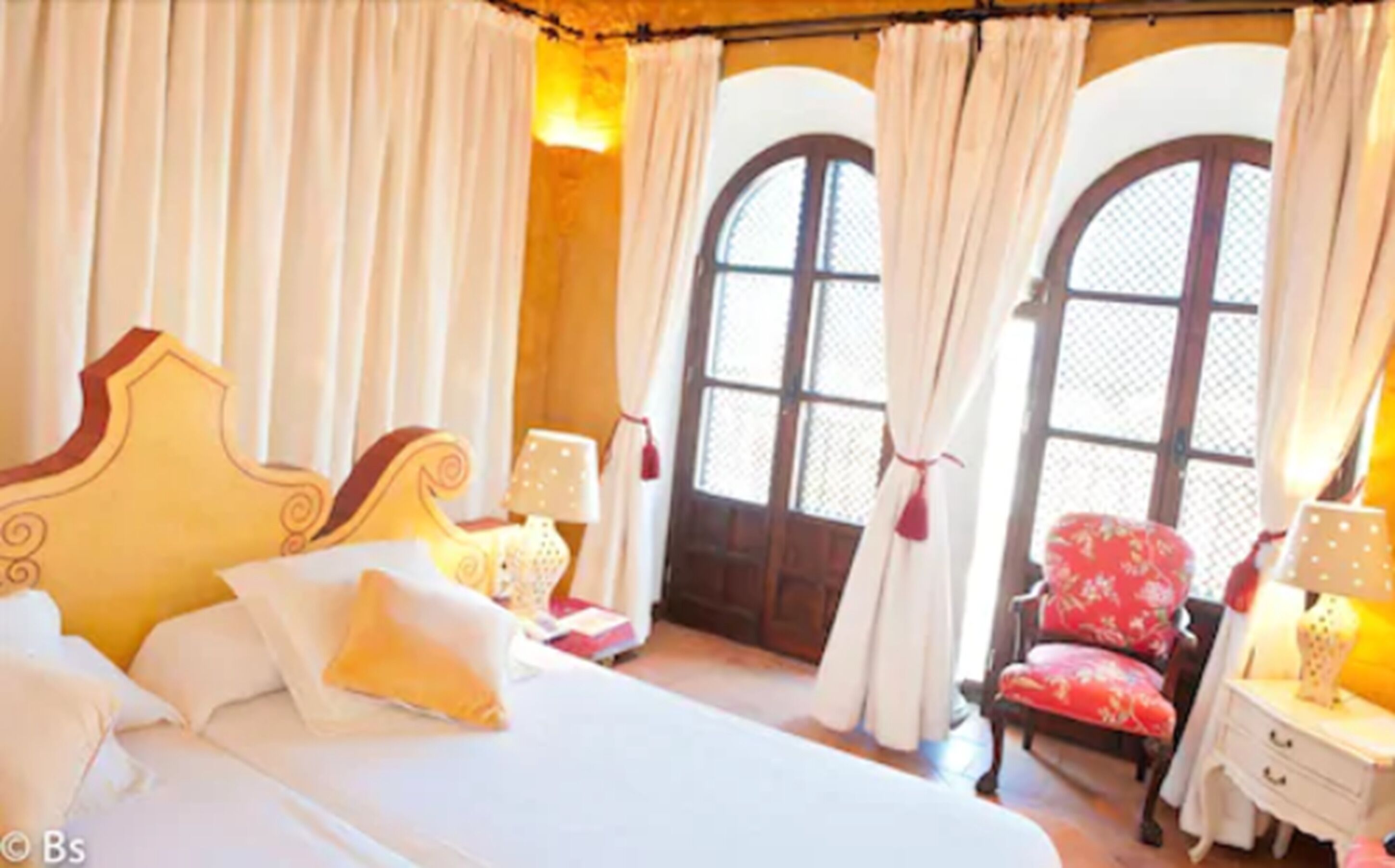 suite | memory-foam beds, minibar, in-room safe, free wifi