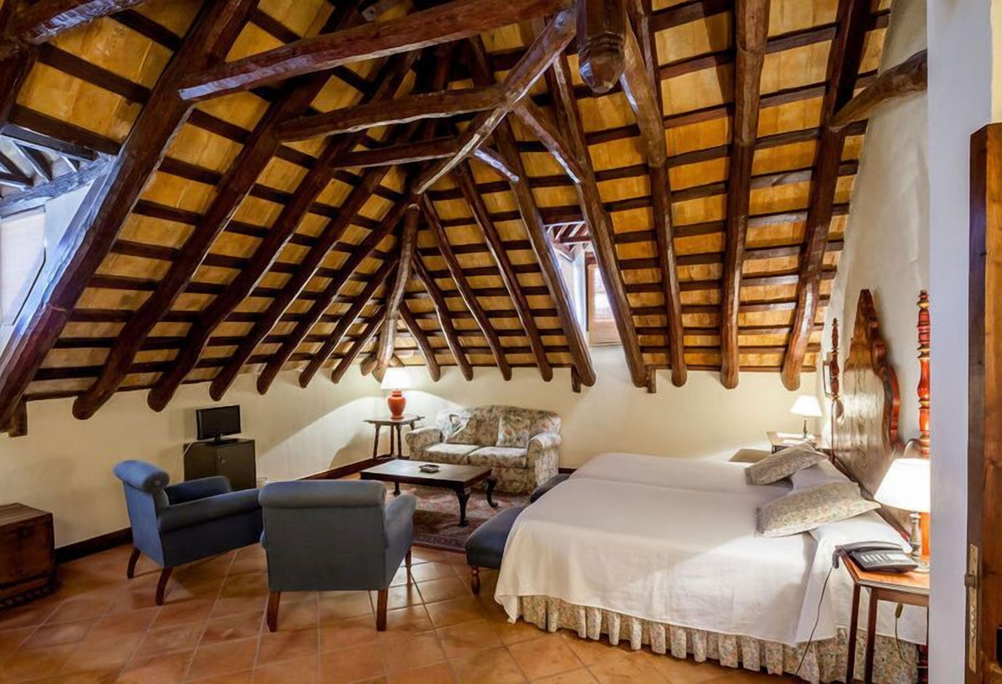 Memory-foam beds, minibar, in-room safe, free WiFi