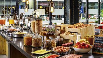 Daily buffet breakfast for a fee