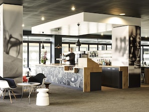 Bar (en la propiedad)