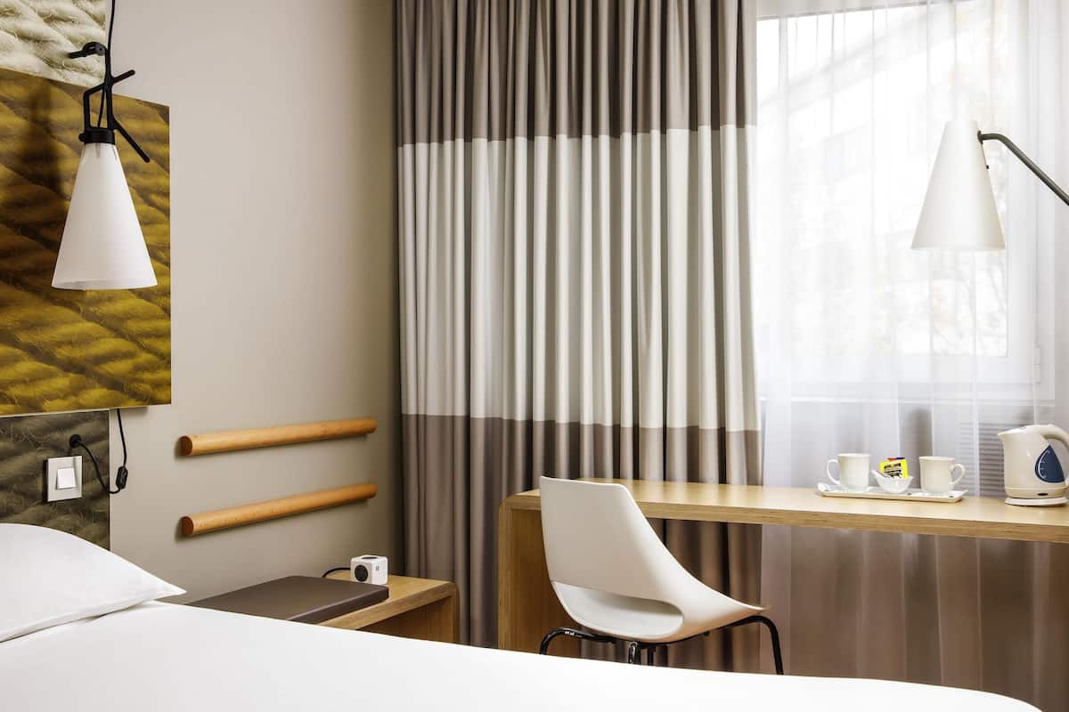 Twin Room, 2 Single Beds