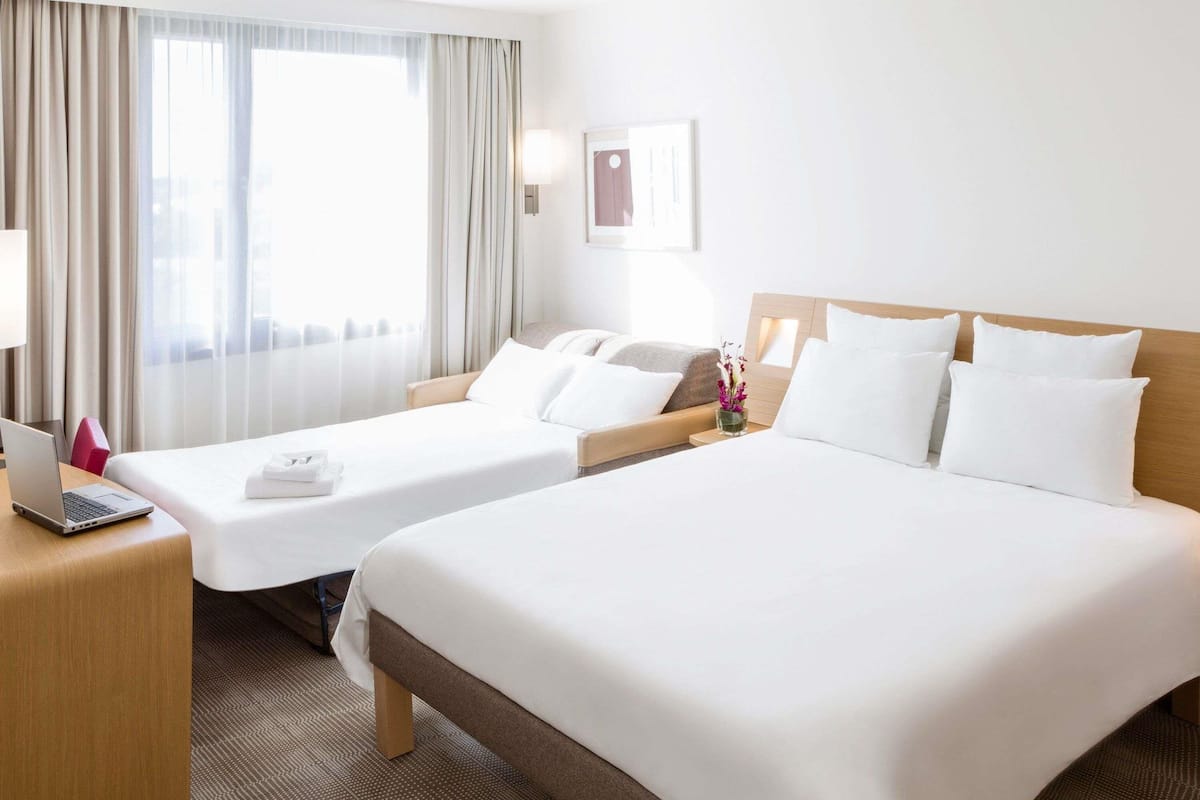 Standard Room, 1 Queen Bed with Sofa bed