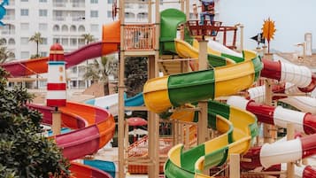 Surfing/boogie boarding