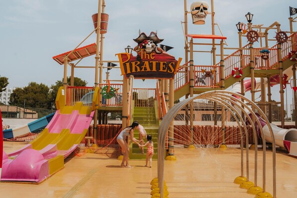 Surfing/boogie boarding - HYB Eurocalas Water Park - All inclusive (Manacor)