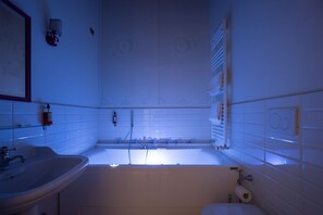 Tina de hidromasaje privada