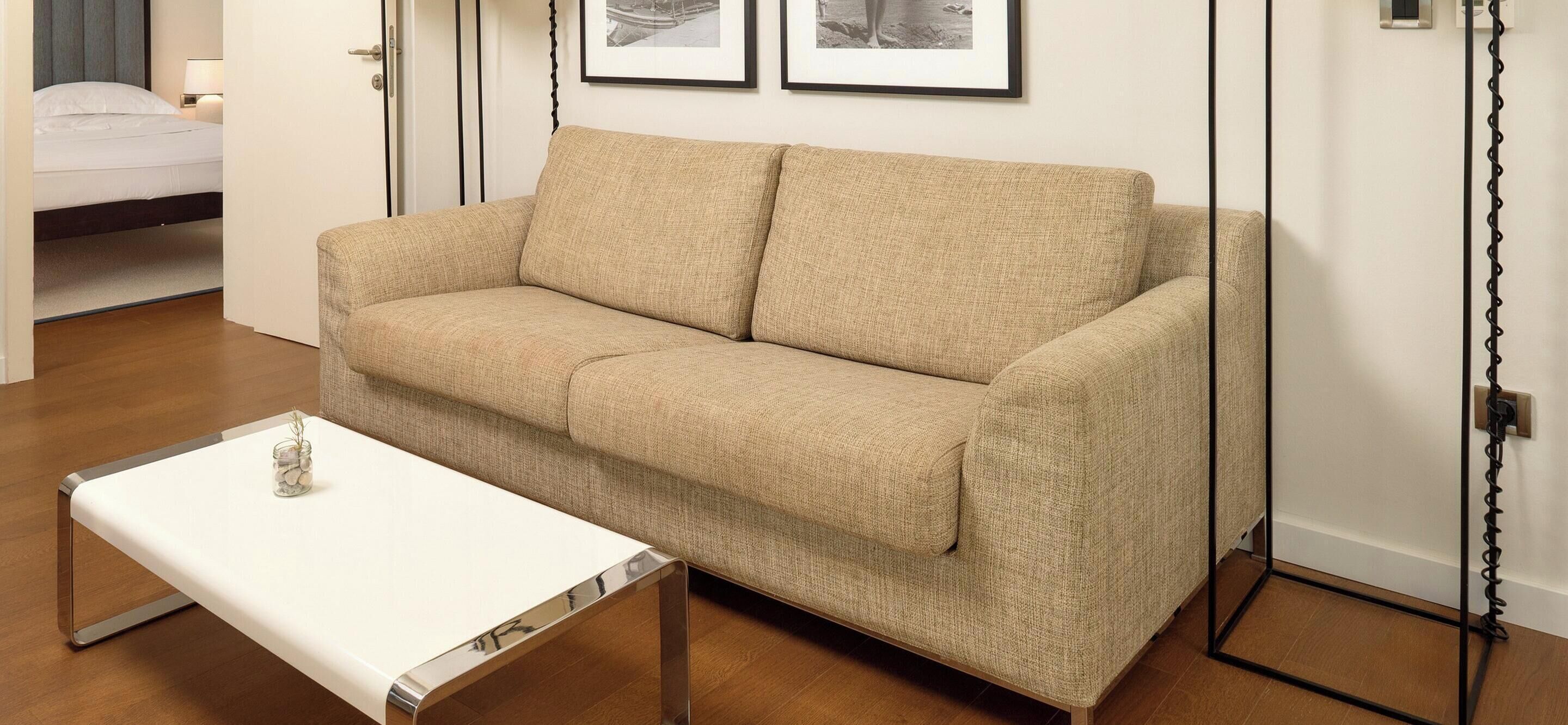 套房, 2 间卧室, 双浴室 | 1 多间卧室、迷你吧、客房内保险箱、办公桌